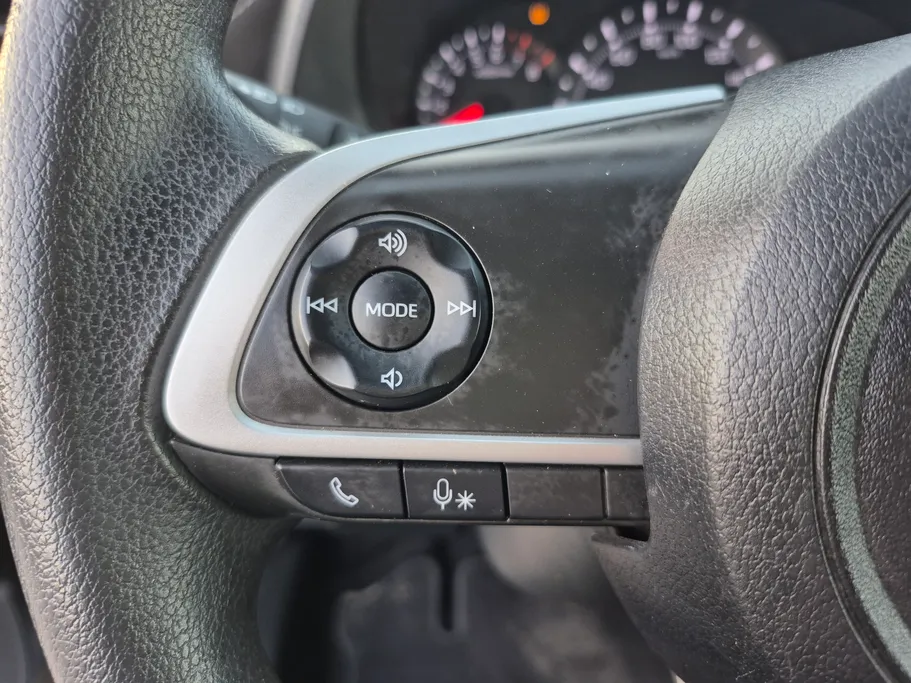 2024 Toyota Yaris  Y