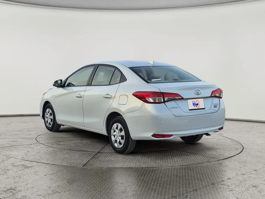 تويوتا يارس Y 2021 