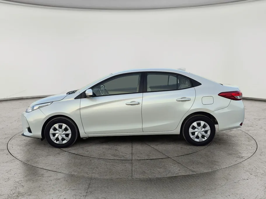 تويوتا يارس Y 2021 