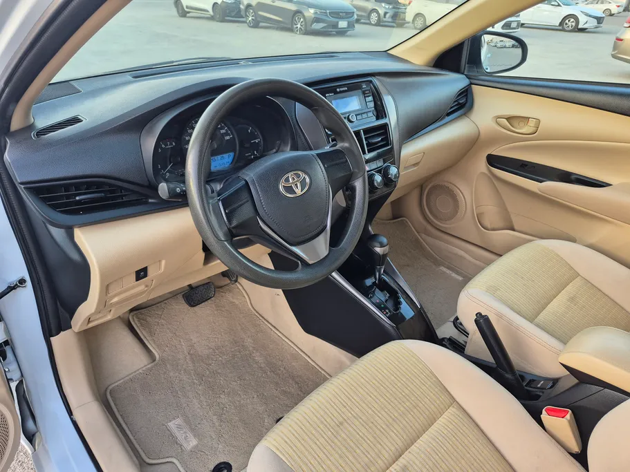 تويوتا يارس Y 2021 