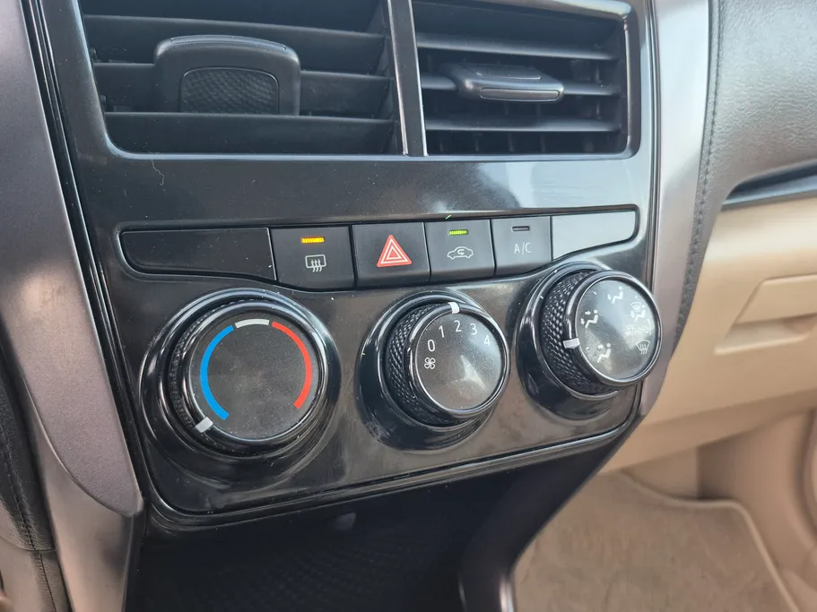 تويوتا يارس Y 2021 