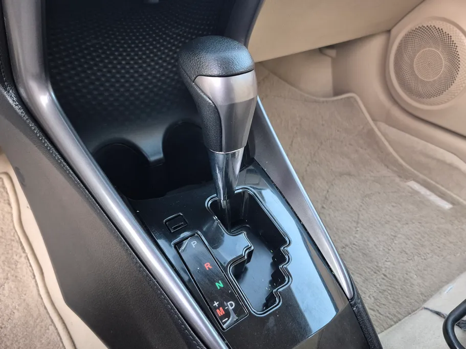 تويوتا يارس Y 2021 