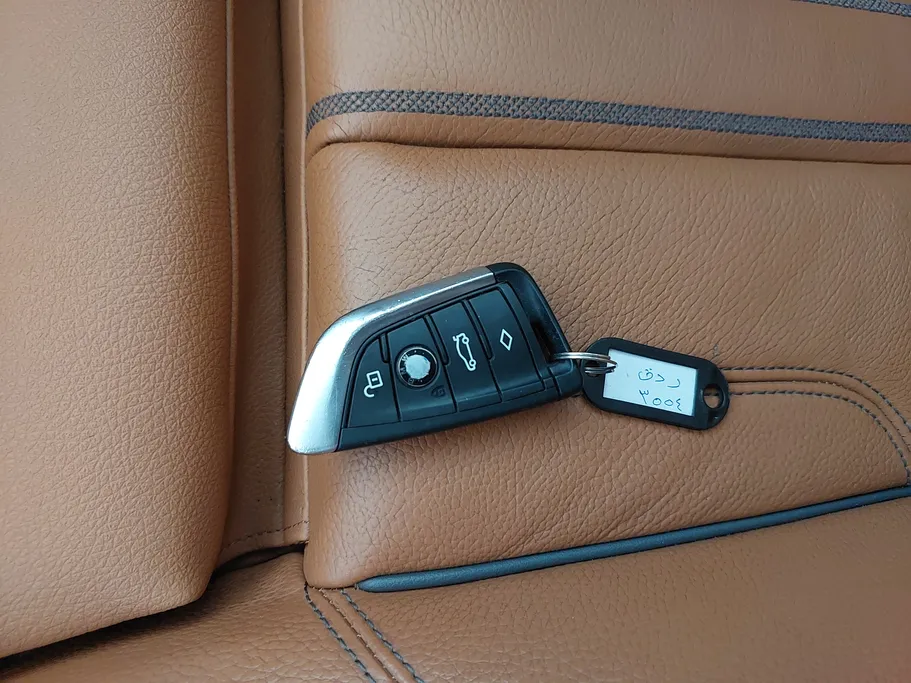 بي ام دبليو الفئة الخامسة 520i 2023