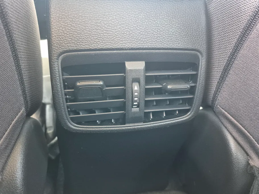 تويوتا كورولا XLI 2022 