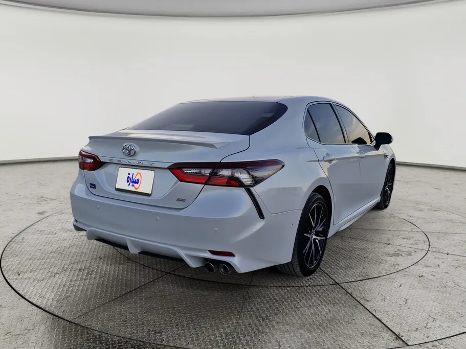 2024 Toyota Camry  SE 