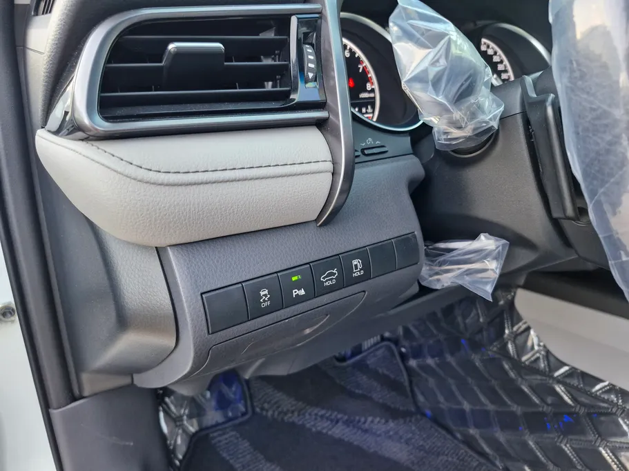 تويوتا كامري SE 2024 