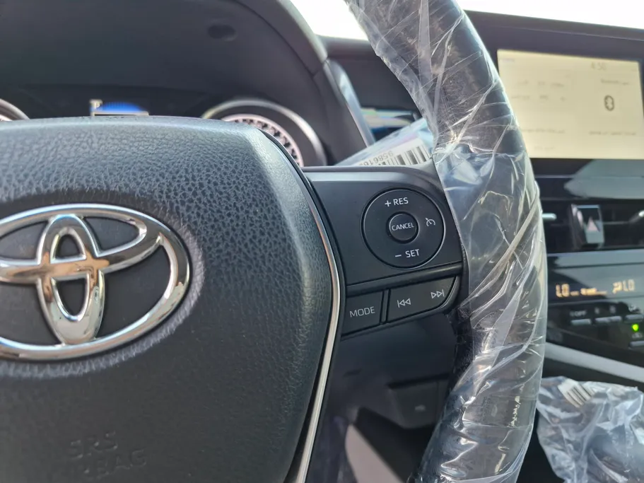 تويوتا كامري SE 2024 