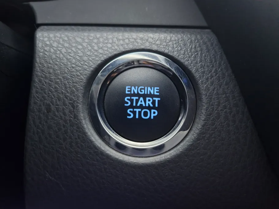 تويوتا كامري SE 2024 