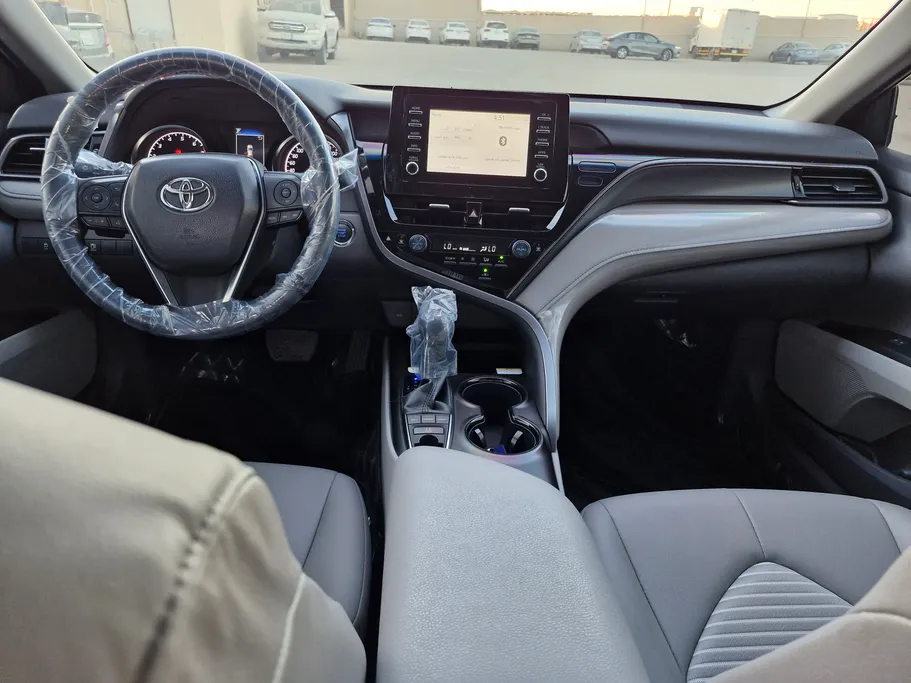 تويوتا كامري SE 2024 