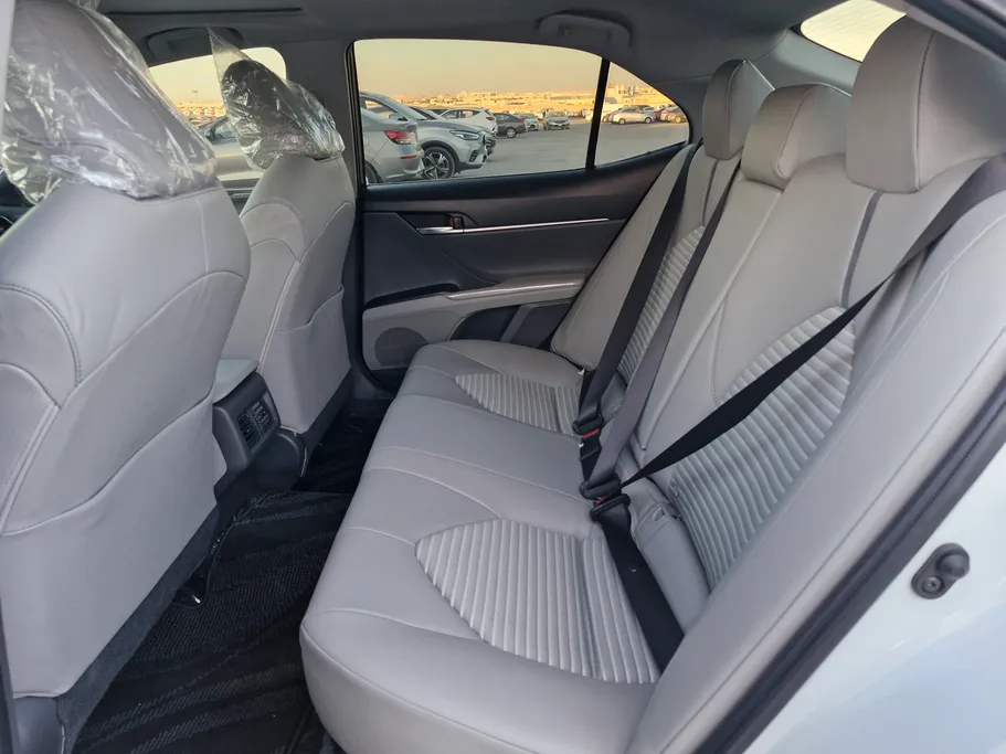 تويوتا كامري SE 2024 