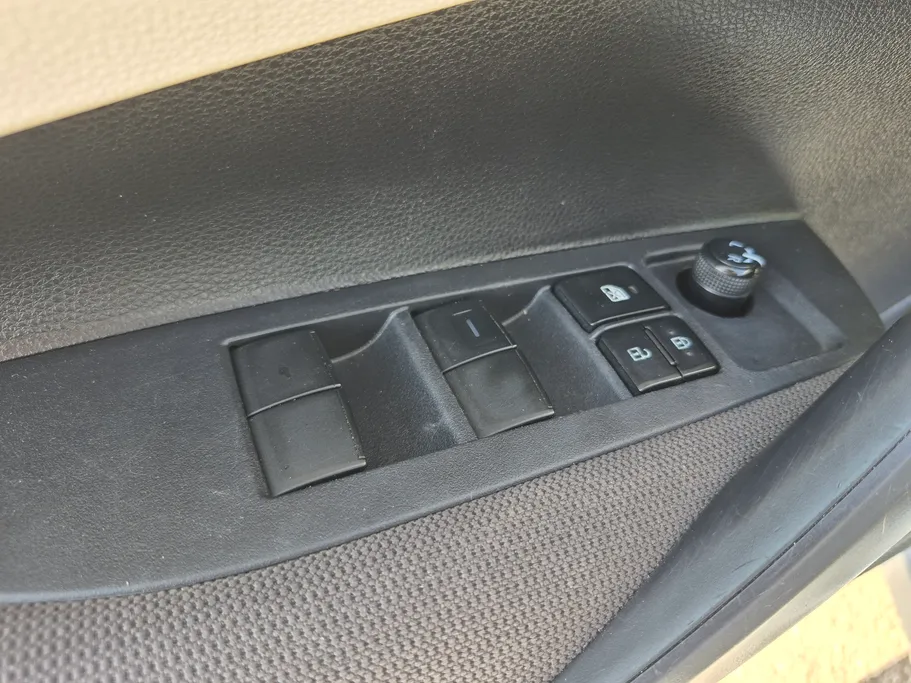 تويوتا كورولا XLI 2023 