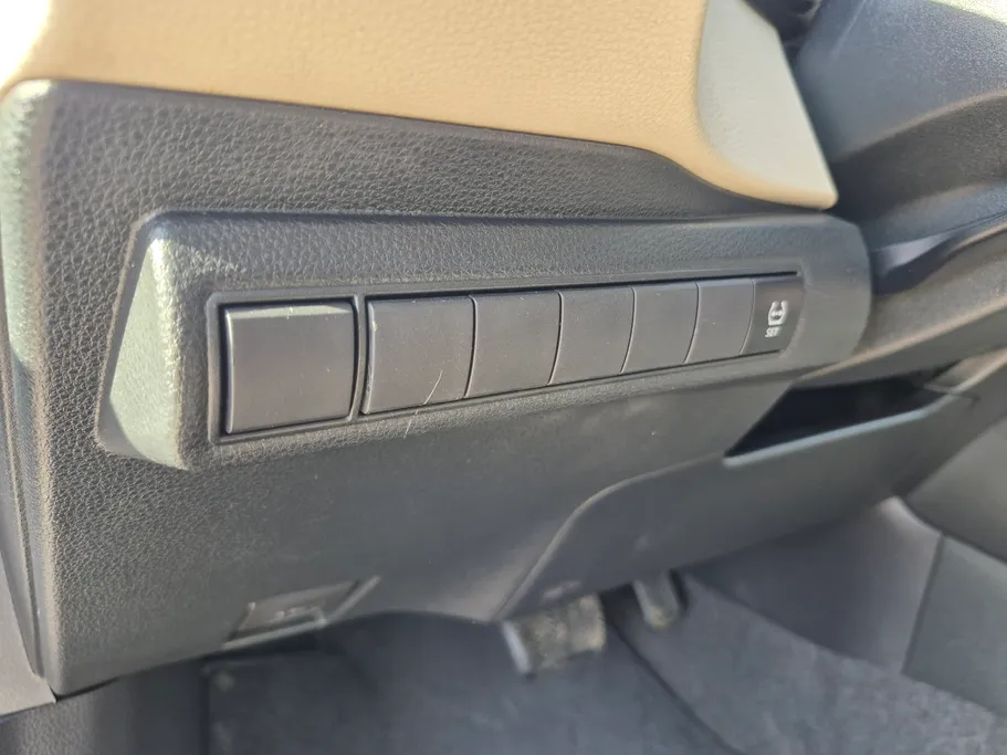 تويوتا كورولا XLI 2023 