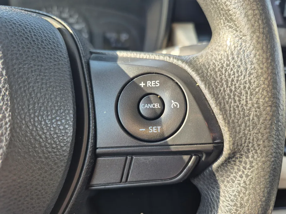 تويوتا كورولا XLI 2023 