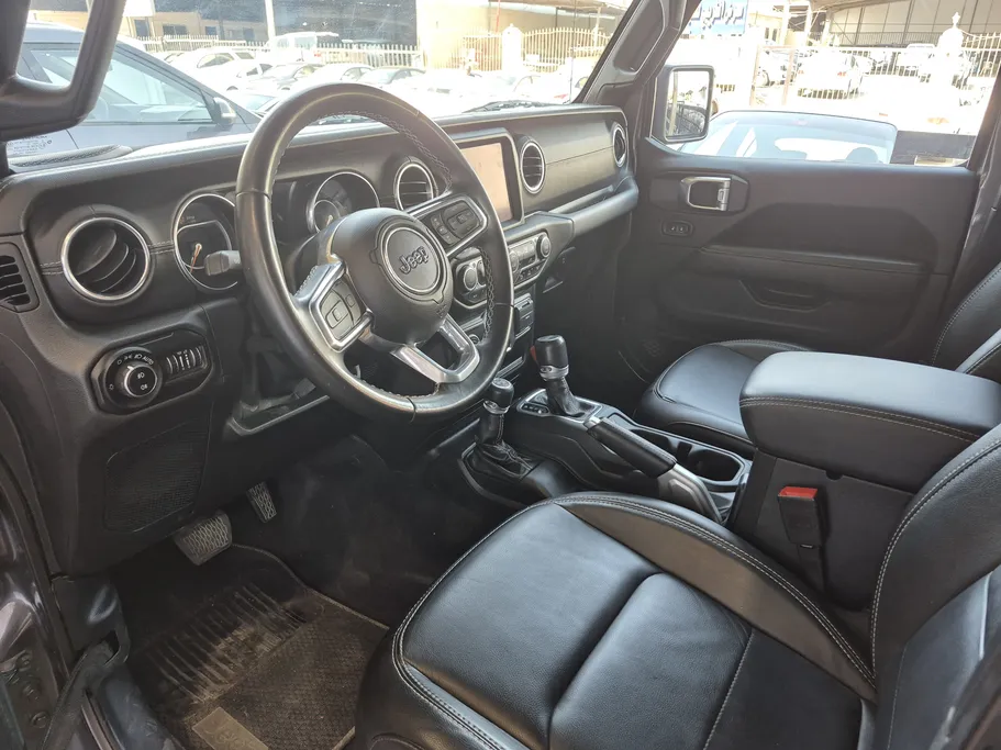 2021 Jeep Wrangler صحارى 