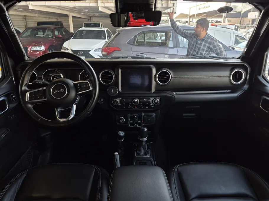 2021 Jeep Wrangler صحارى 