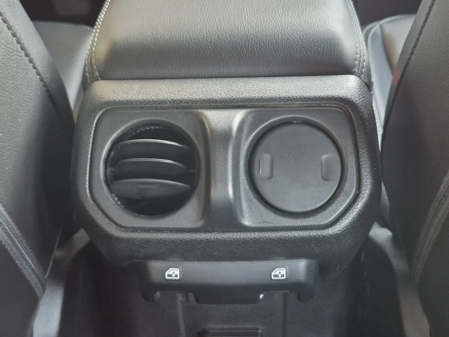 2021 Jeep Wrangler صحارى 