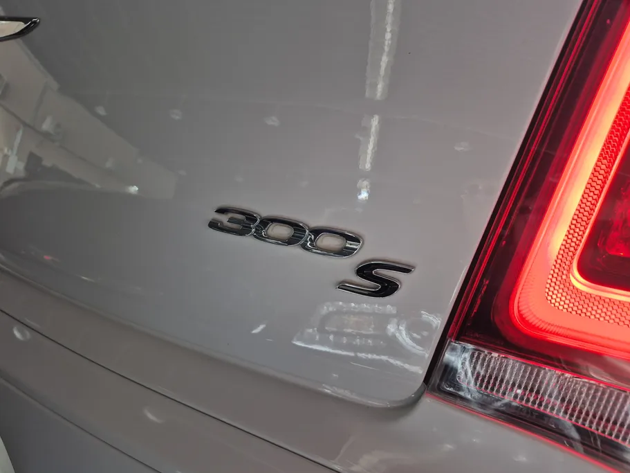 2021 Chrysler 300 S 