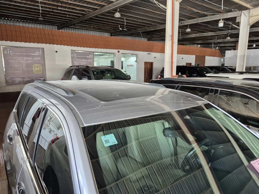 جيب جراند شيروكي ليمتد 2021 