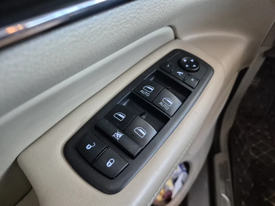 جيب جراند شيروكي ليمتد 2021 