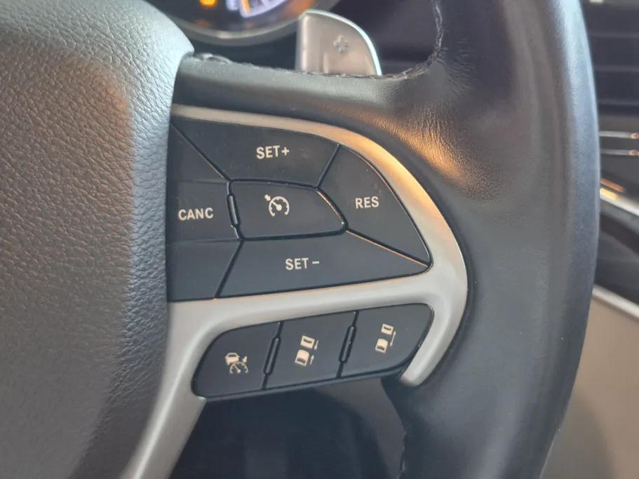 جيب جراند شيروكي ليمتد 2021 