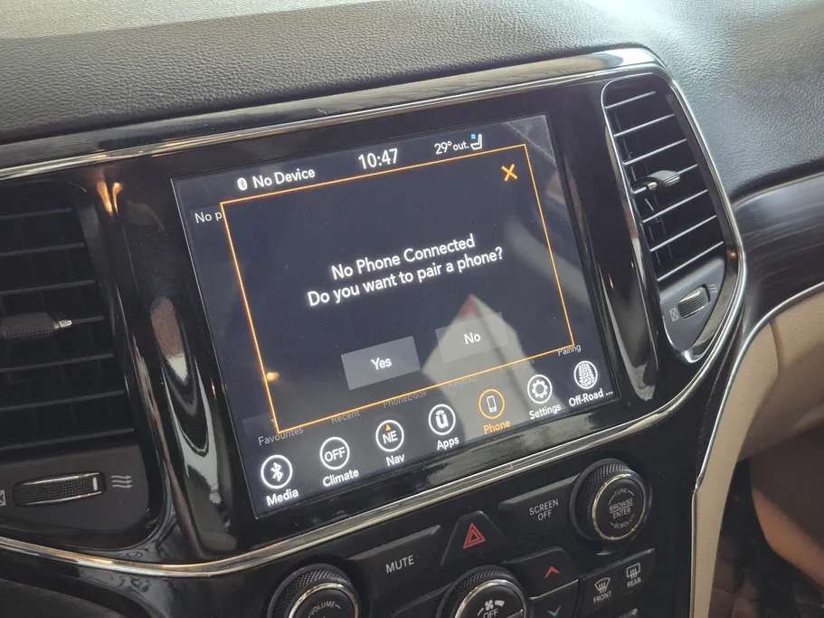 جيب جراند شيروكي ليمتد 2021 