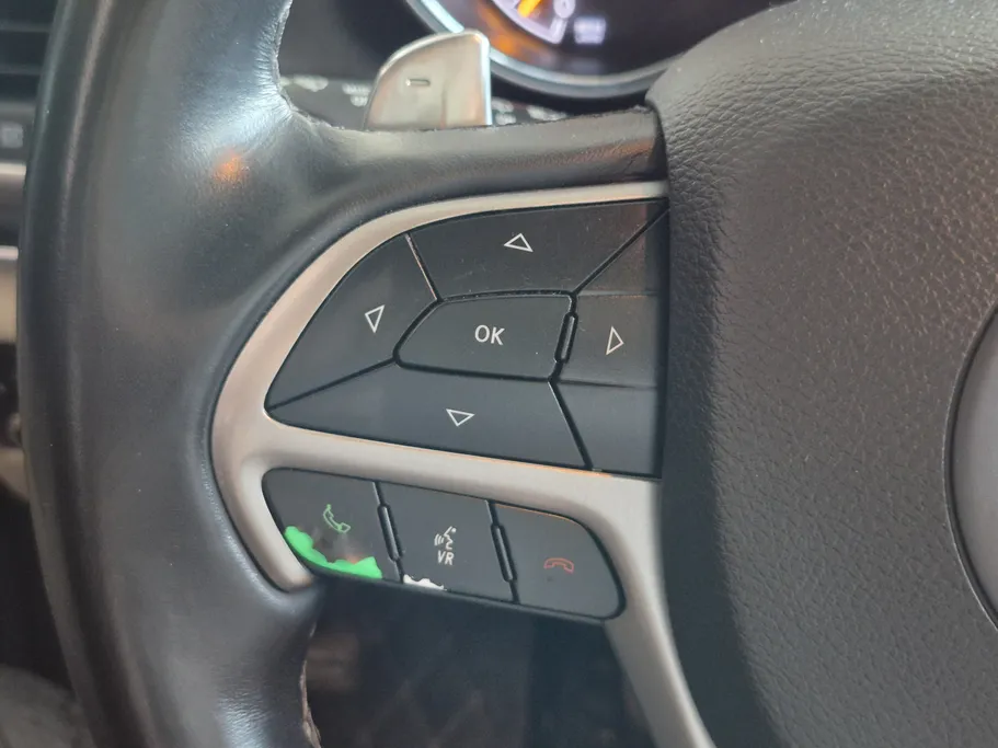 جيب جراند شيروكي ليمتد 2021 