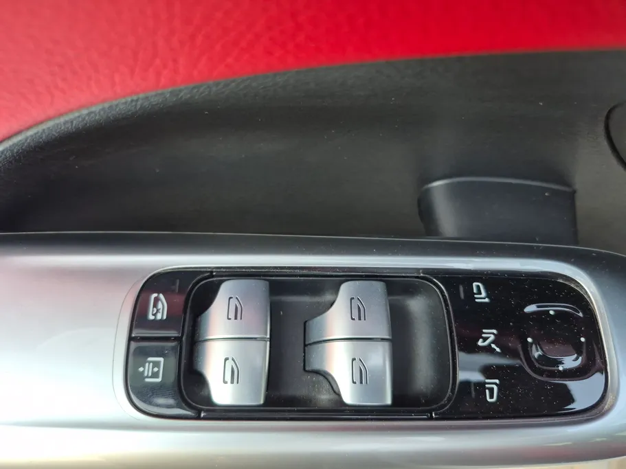 مرسيدس C 200 2024 