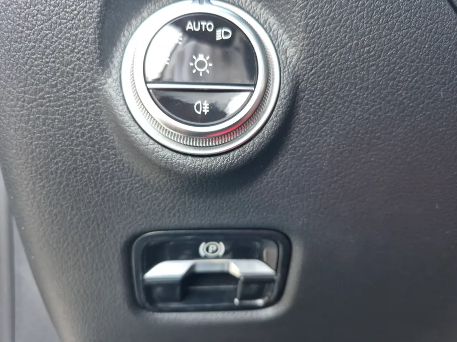 مرسيدس C 200 2024 