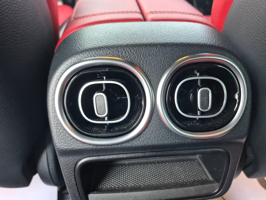 مرسيدس C 200 2024 