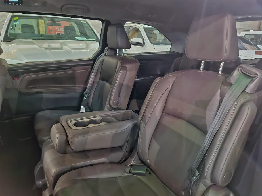 هوندا اوديسي LX 2022 