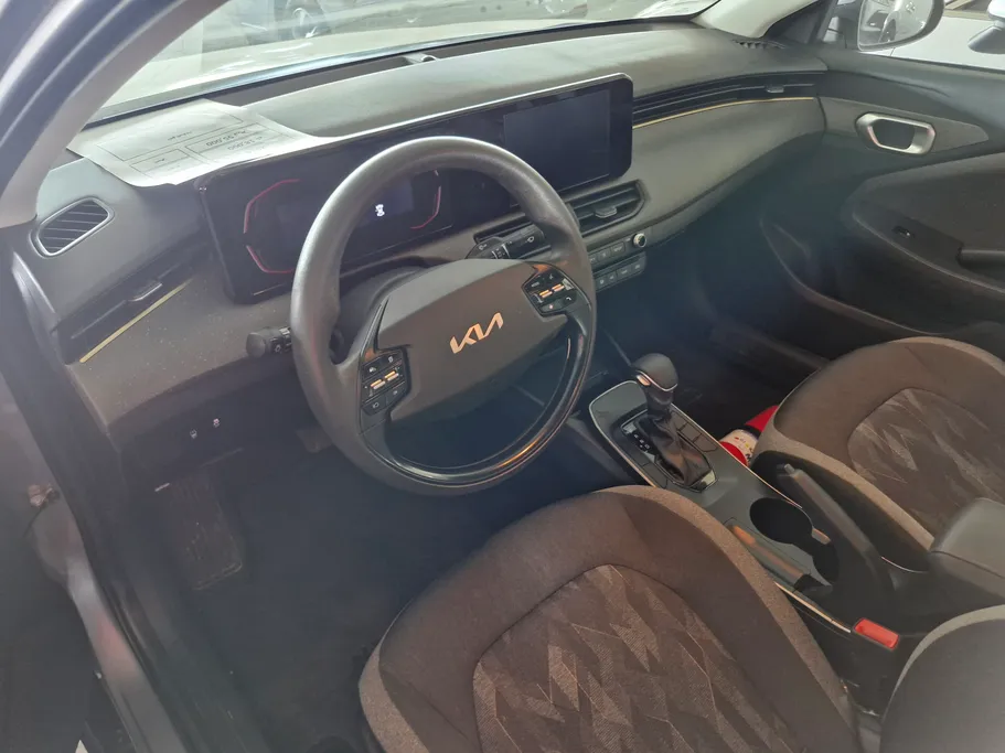 2024 Kia K3 LX 