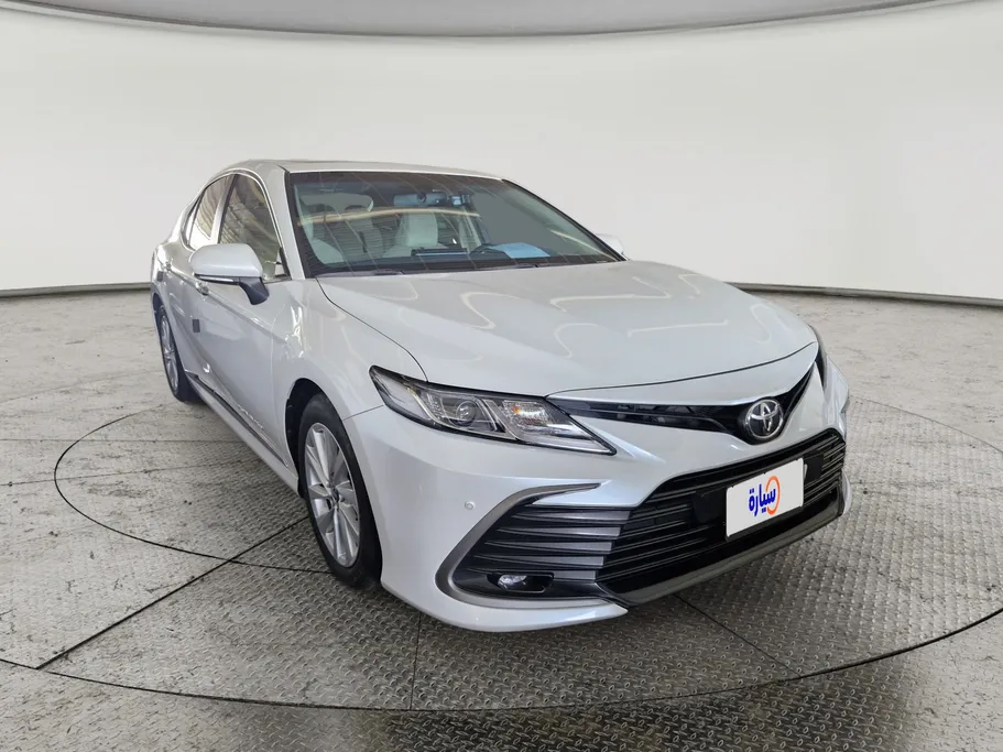 2024 Toyota Camry  GLE 