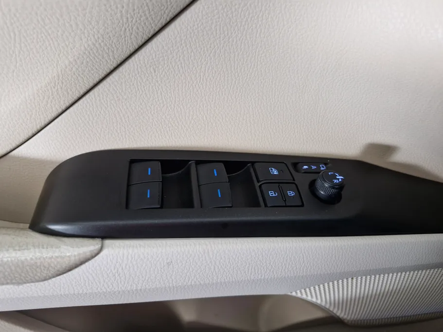 2024 Toyota Camry  GLE 