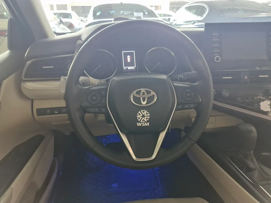 2024 Toyota Camry  GLE 