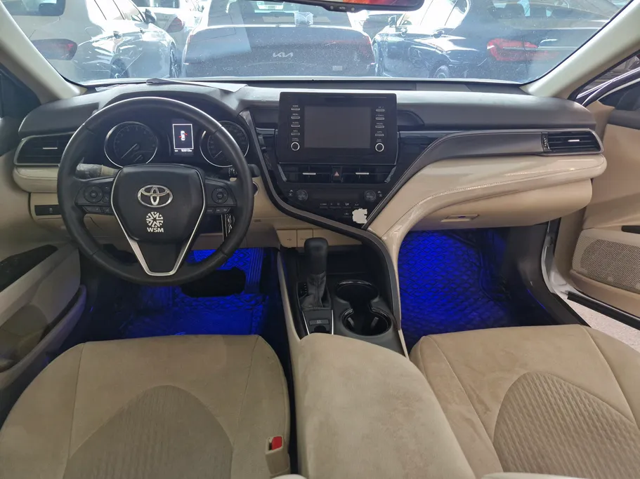 2024 Toyota Camry  GLE 