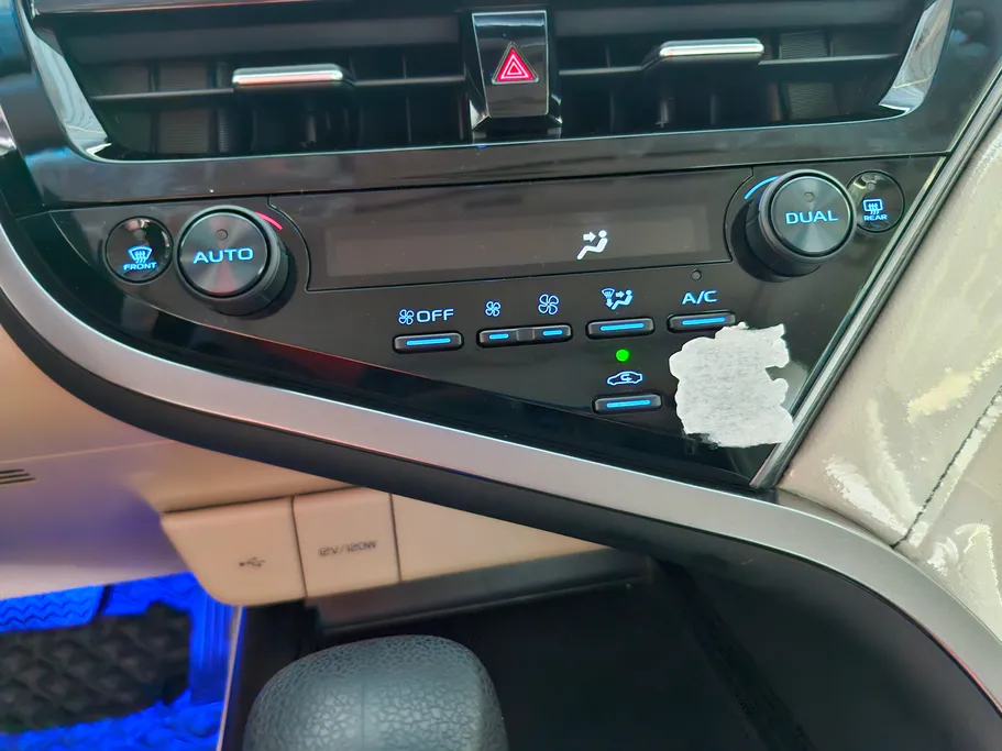 2024 Toyota Camry  GLE 