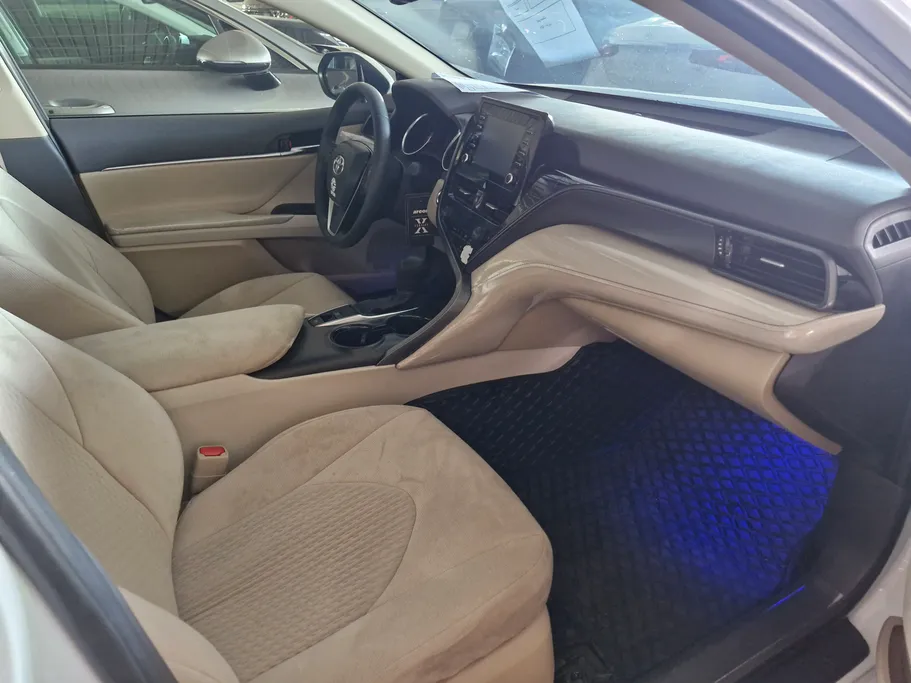 2024 Toyota Camry  GLE 