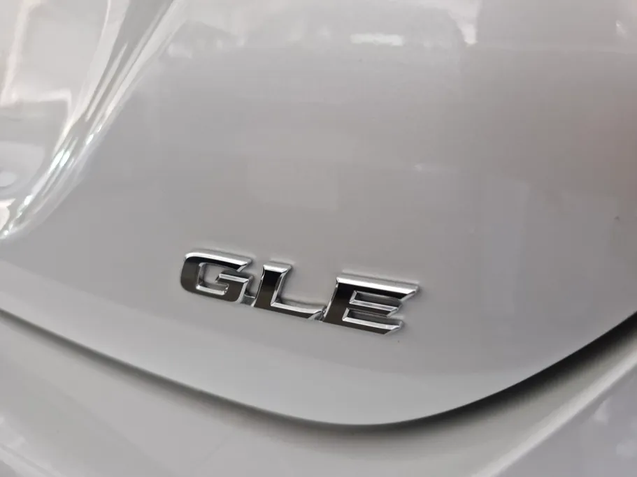 2024 Toyota Camry  GLE 