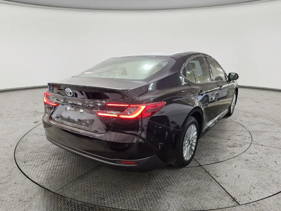 2025 Toyota Camry  LE 