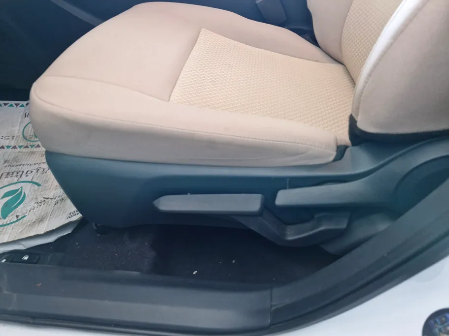 2024 Toyota Yaris  Y 