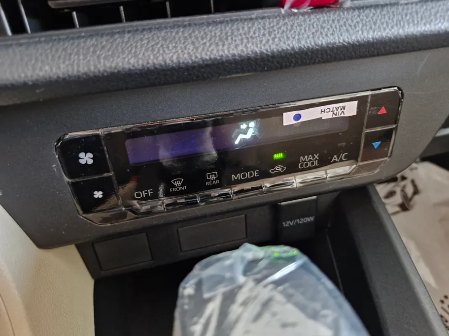 2024 Toyota Yaris  Y 