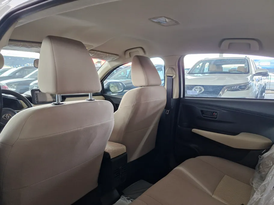 2024 Toyota Yaris  Y 