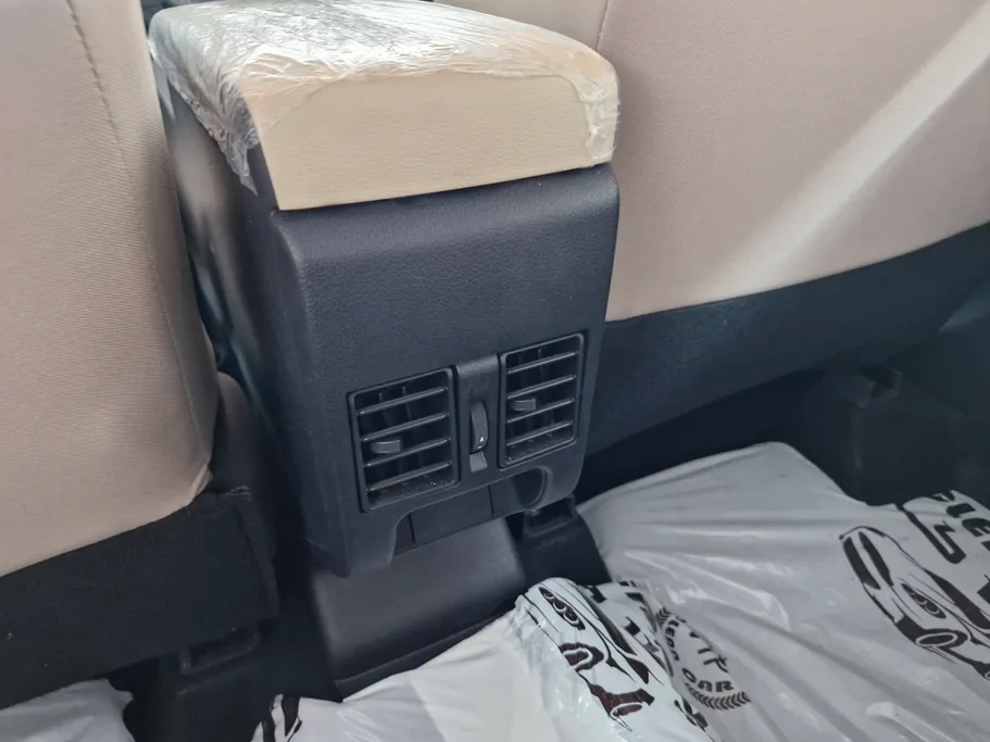 2024 Toyota Yaris  Y 