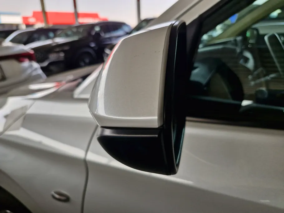 2024 Toyota Yaris  Y 