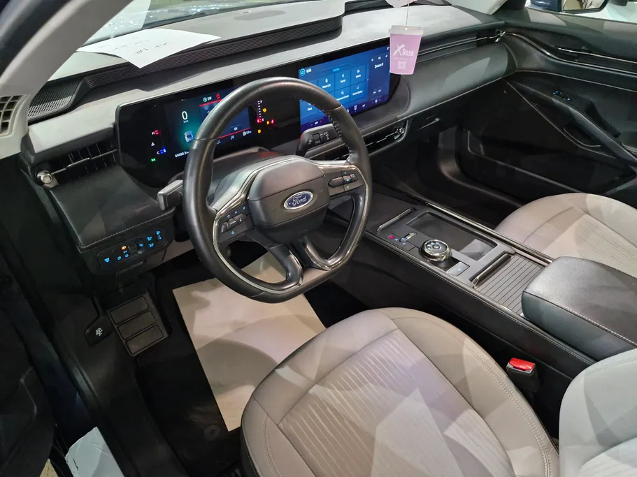 2023 Ford Taurus Ambiente New Shape 