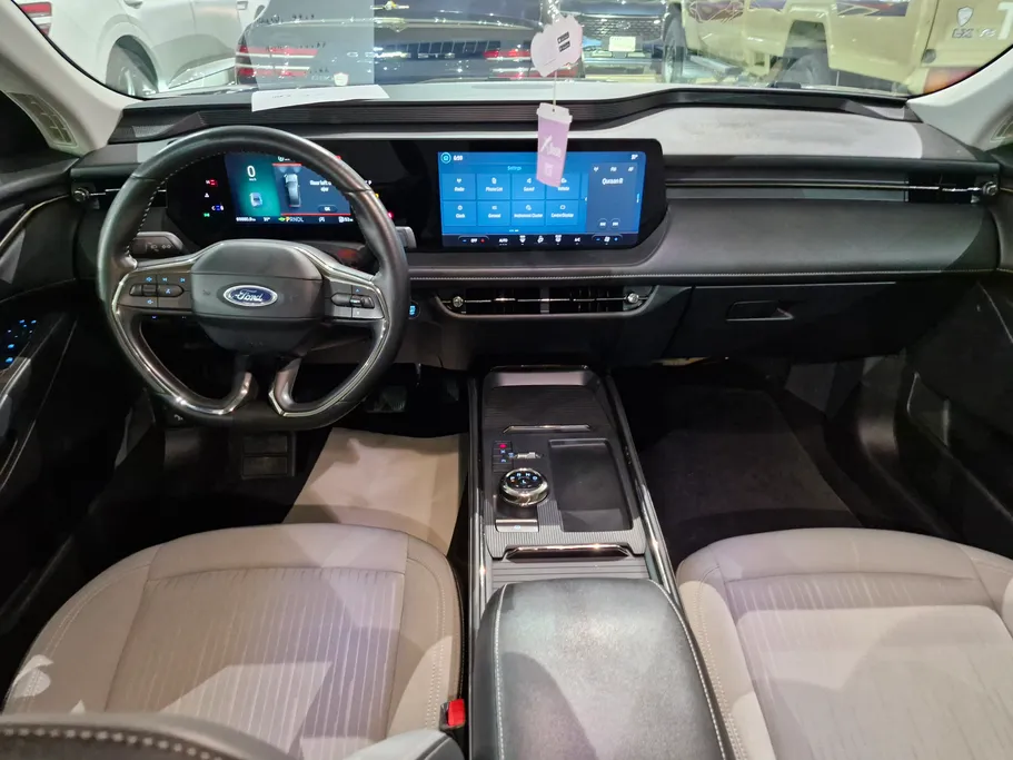 2023 Ford Taurus Ambiente New Shape 