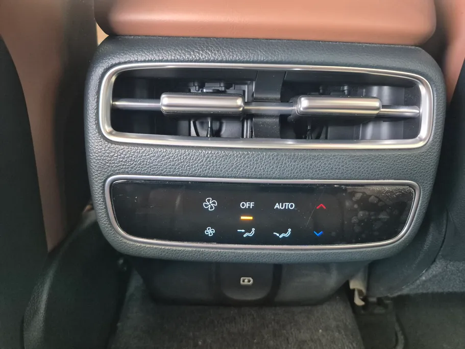 2025 Genesis GV70 Premium 