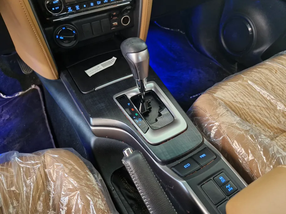 تويوتا فورتشنر VX1 2024 