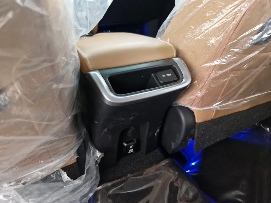 تويوتا فورتشنر VX1 2024 