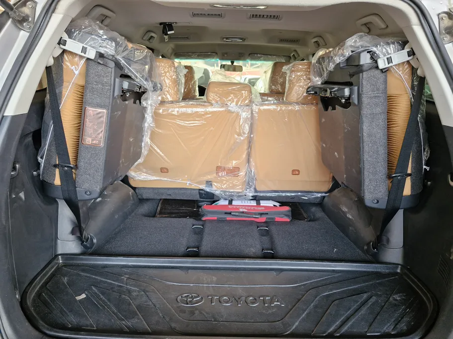 تويوتا فورتشنر VX1 2024 